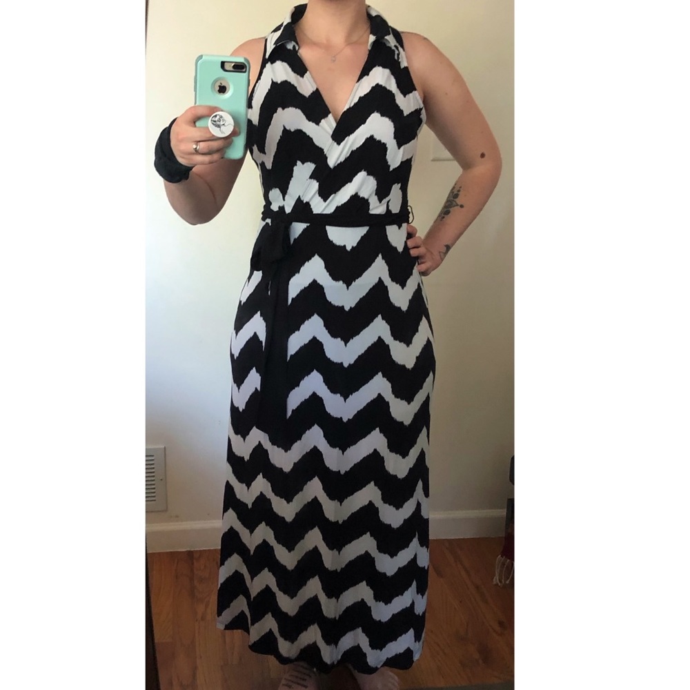 Black and white, zigzag, dress barn, maxi dress.